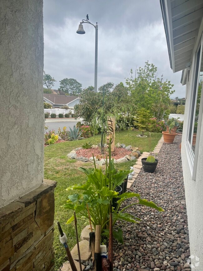 Building Photo - 26692 Sinforosa Dr Unit 3 Rental