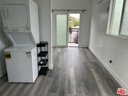 Photo - 5441 N Clybourn Ave