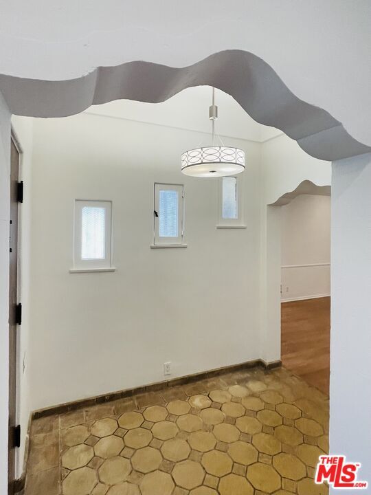 Photo - 203 N Doheny Dr