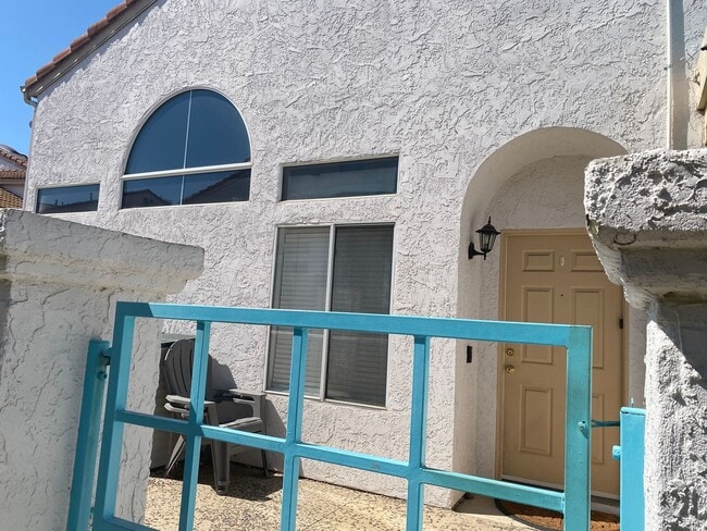 Photo - Rancho Del Mar Townhome in Central Temecul...