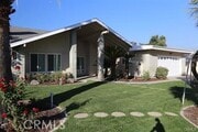 Photo - 25854 Hinckley St
