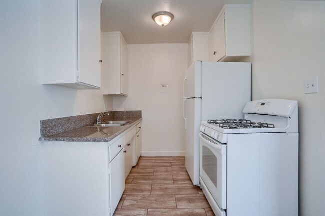 Photo - 6028 West Blvd