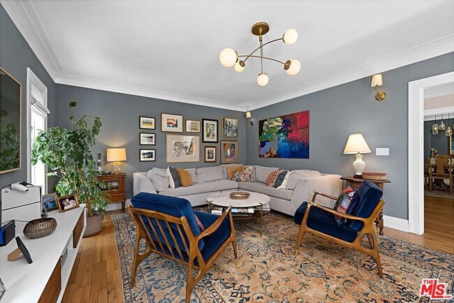 Photo - 379 N Ridgewood Pl