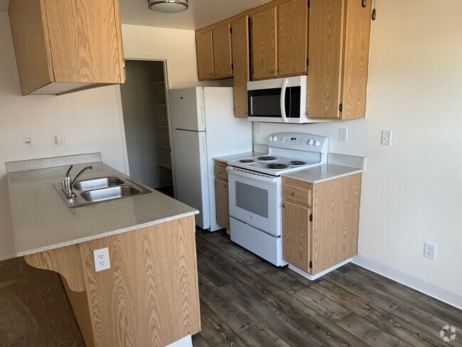 Building Photo - Alva Gardens Rental