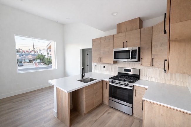 Photo - 2155 Balboa Ave Unit 2155 Balboa - #2