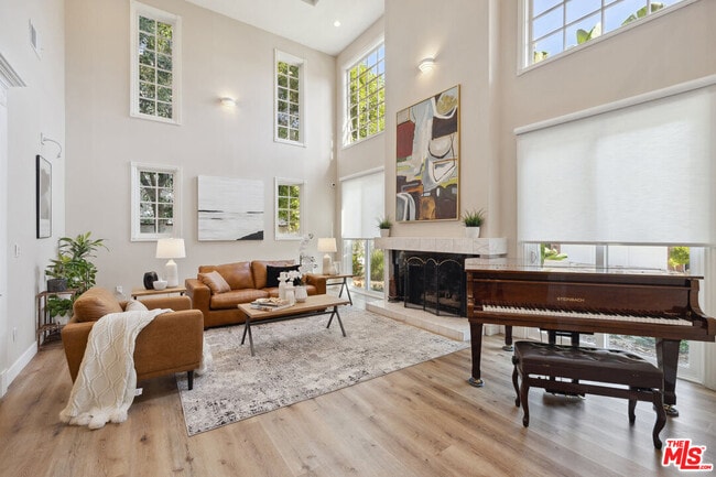 Building Photo - 4415 Dulcinea Ct Rental