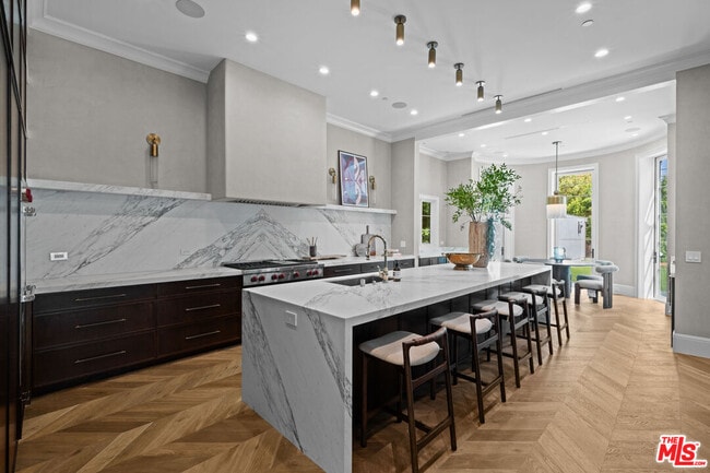 Photo - 616 N Alpine Dr