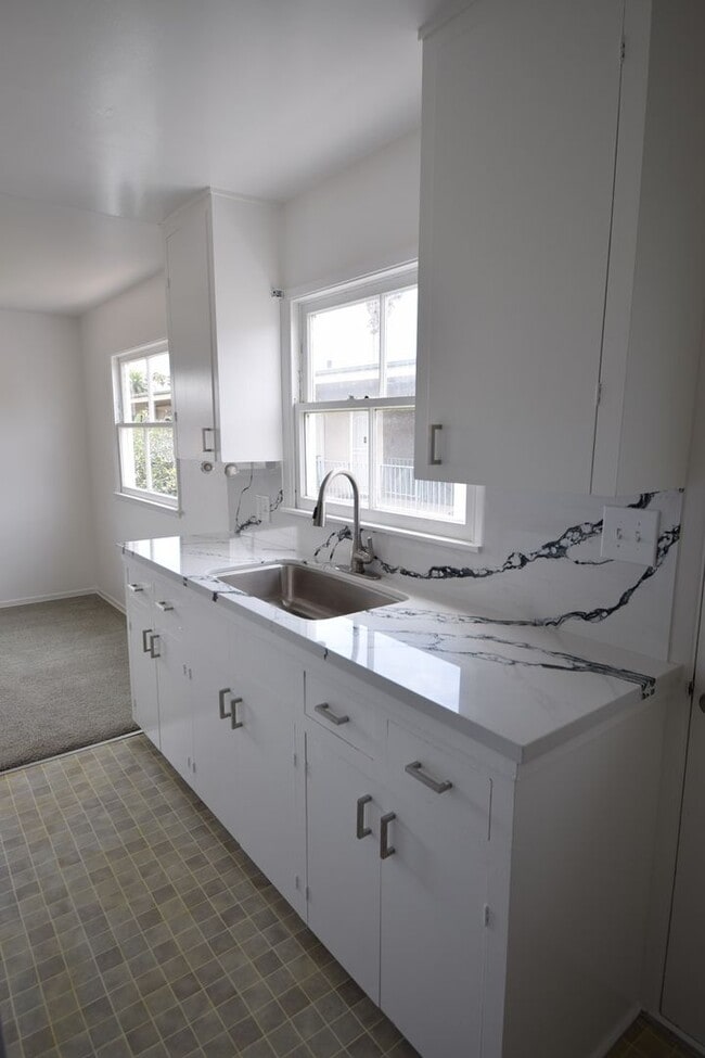 Photo - 1422 Stanford St Unit 1422 Upper