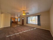 Photo - Great 3 + 2 Located in Quartz Hill