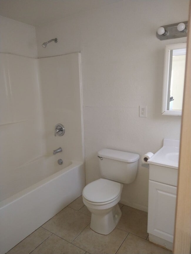 Photo - Nice and Quite 1 bedroom 1 bath with Bonus room