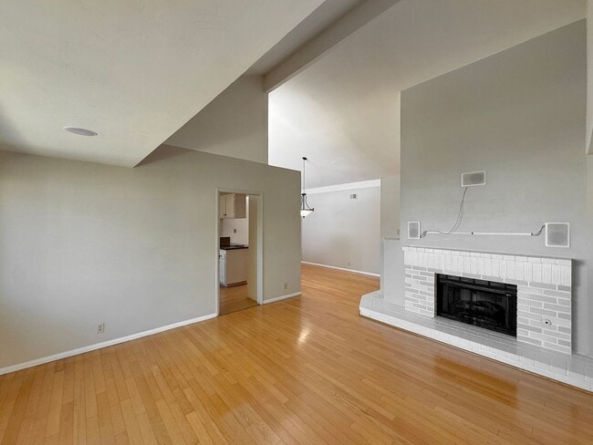 Photo - SD: Bright 2BD/2BA Condo in Vista with Community Pool, Private Patio & In-Unit Laundry