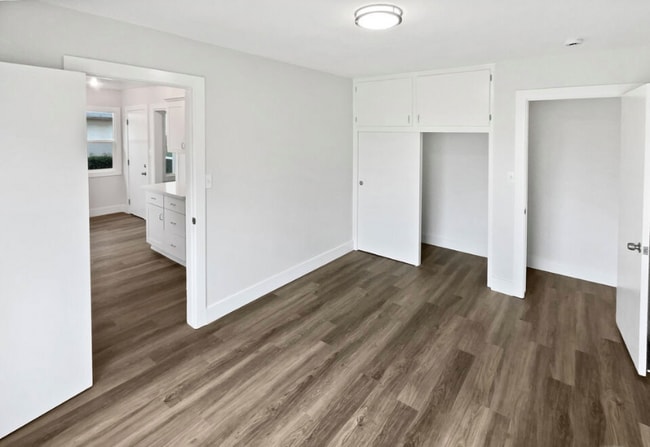 Photo - 704 Mountain Ave