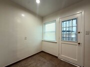 Photo - 411 W Windsor Rd Unit B