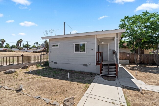 Photo - Enjoy Lake Views from This Cozy 1 Bed, 1 Bath Home