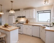 Photo - 47800 Madison St