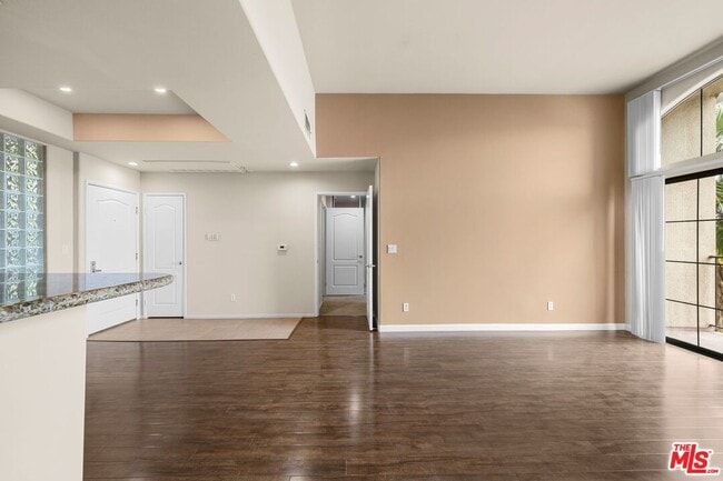 Photo - 10275 Missouri Ave Unit 202