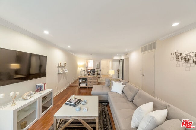 Photo - 1000 S Westgate Ave Unit 317