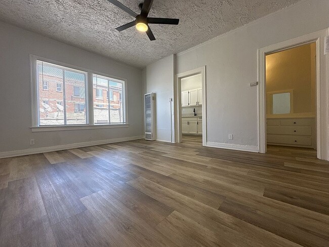 Building Photo - 503 Union Dr Unit 307