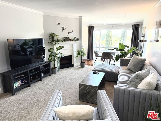 Building Photo - 12830 Burbank Blvd Unit 316 Rental