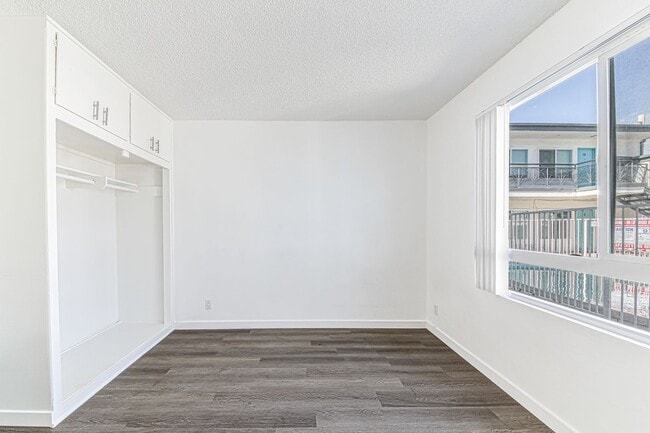 Photo - 5005 August St Unit 10