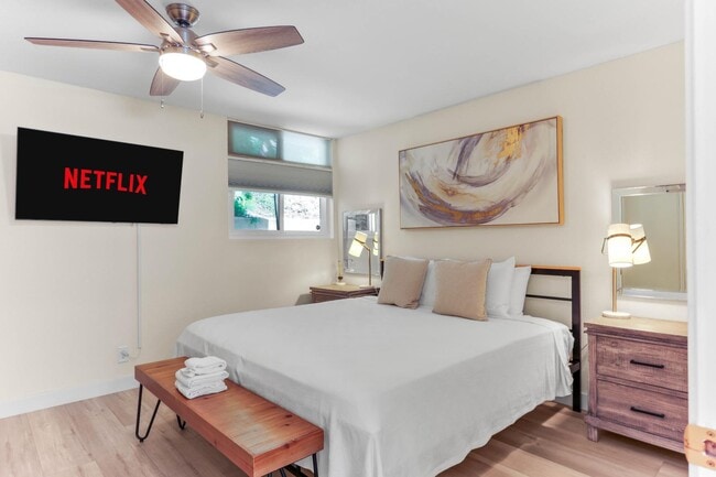 Photo - 1124 Eureka St