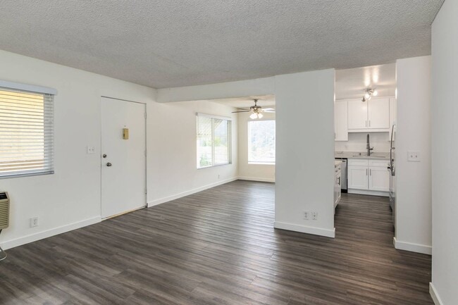 Photo - Corner unit with mountain views!! Unit 113