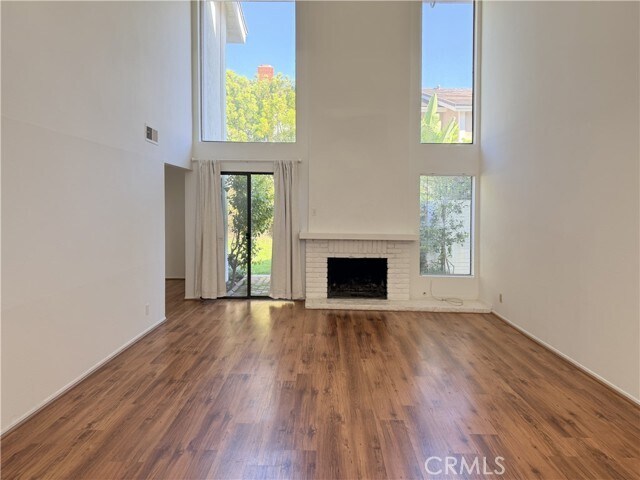 Photo - 4881 Royce Rd