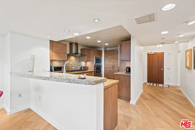 Photo - 13650 Marina Pointe Dr Unit 704
