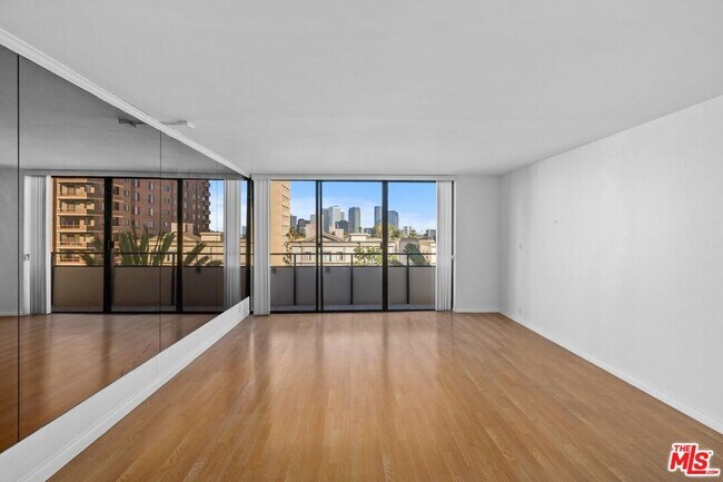 Photo - 10535 Wilshire Blvd Unit 801
