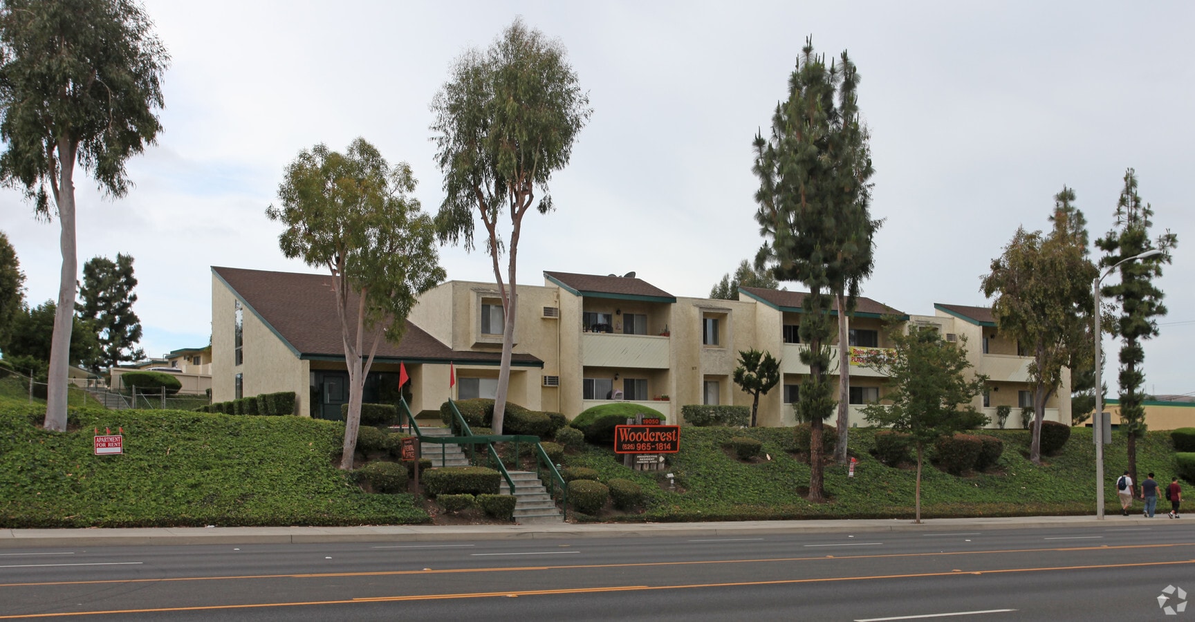 Woodcrest Apartments - Woodcrest Apartments