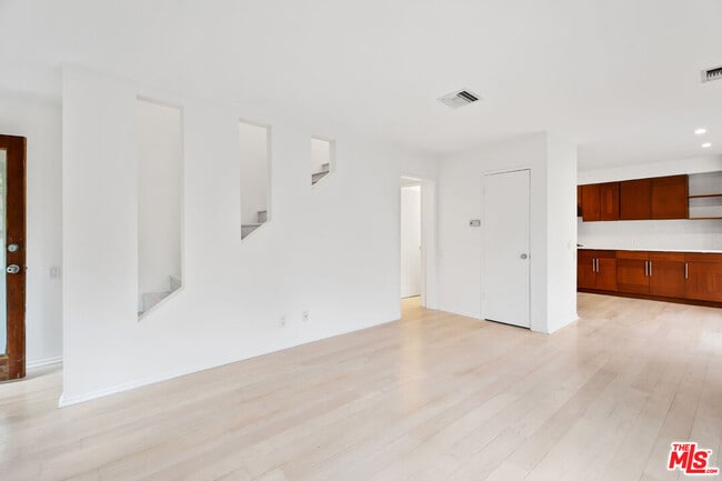 Photo - 110 Dudley Ave