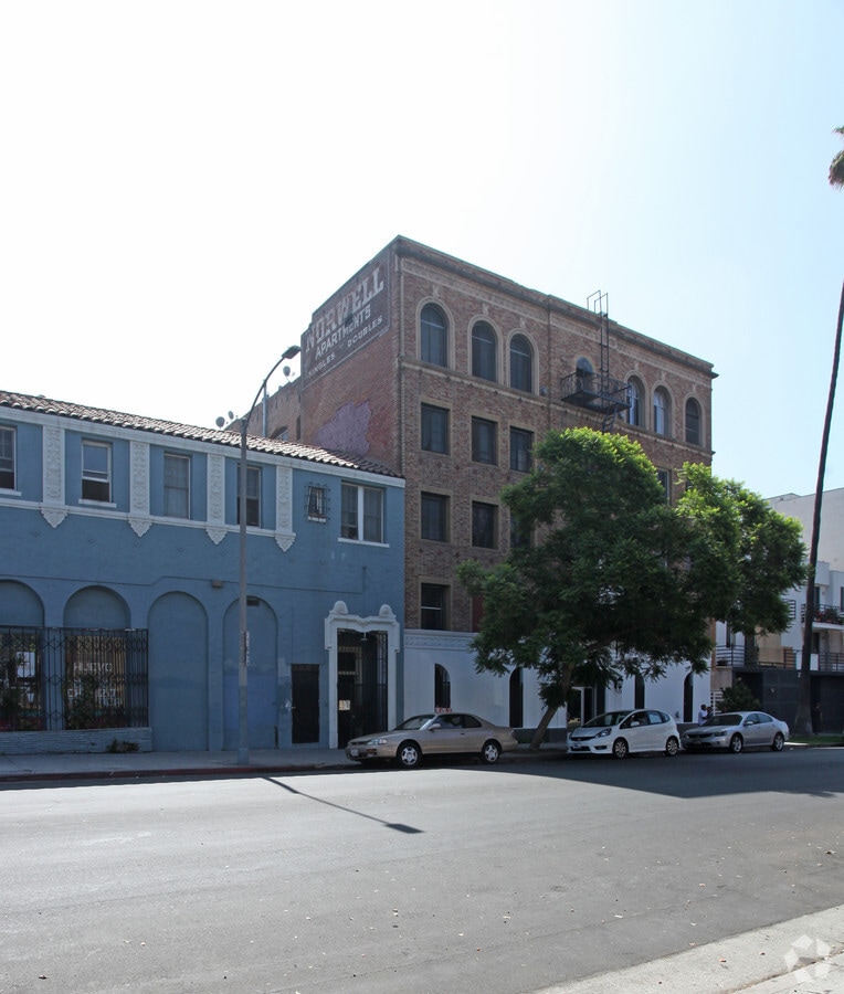 Photo - 304 S Manhattan Pl