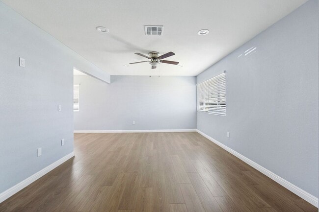 Photo - HALF OFF 1ST MONTH RENT- 2 Bedroom/ 2 bath...