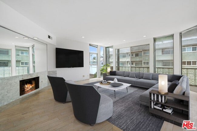 Photo - 20 28th Ave Unit A