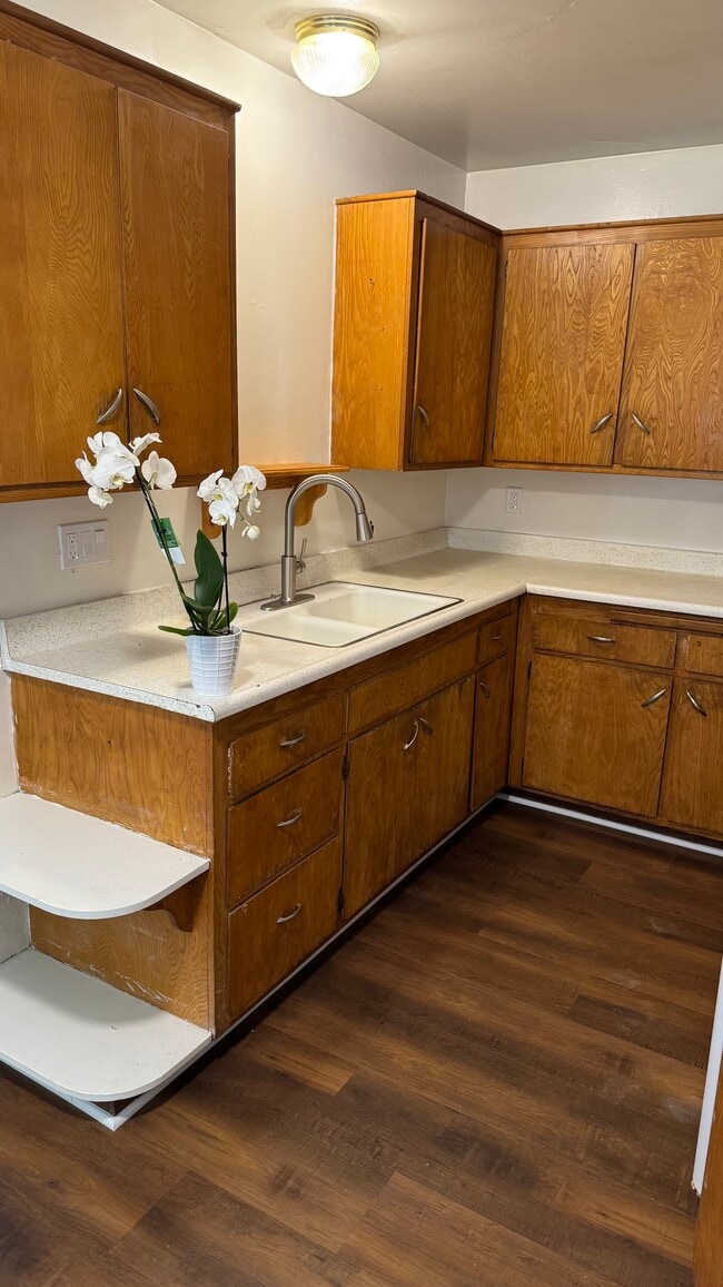 Photo - Crestwood Apartments