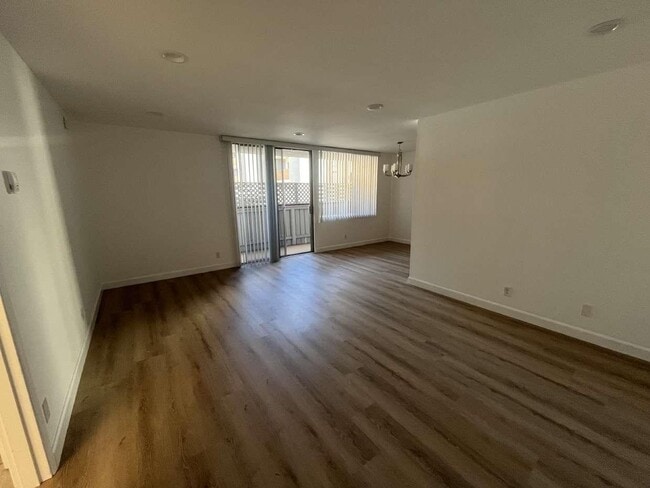 Photo - Woodland House Apartments