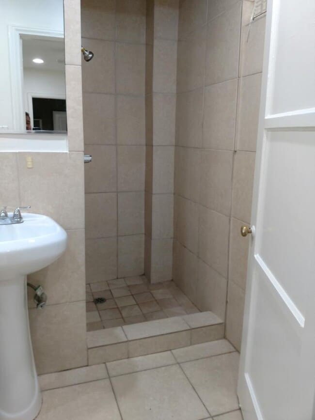 Photo - 1833 Beverly Glen S Blvd