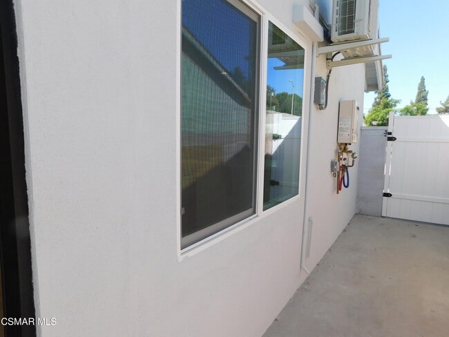 Building Photo - 7452 Ponce Ave Rental