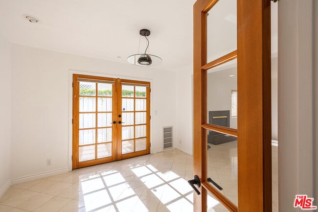 Photo - 13030 Valleyheart Dr Unit 122