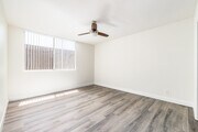 2BR, 2BA - 1030SF - Primary Bedroom - Menlo 2