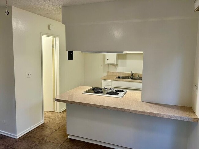Photo - REALLY NICE 2BD & 1.5BA TOWNHOME IN FULLERTON