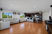 Photo - 11493 Lev Ave