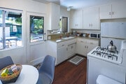 Full kitchen - 12354 Addison St House