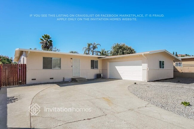 Photo - 1135 Erica St