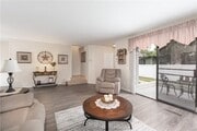 Photo - 160 S Seneca Cir