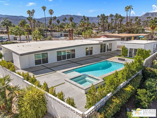 Photo - 73552 Feather Trail