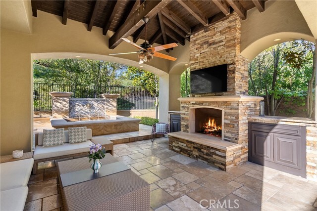 Building Photo - 7 Pacific Winds