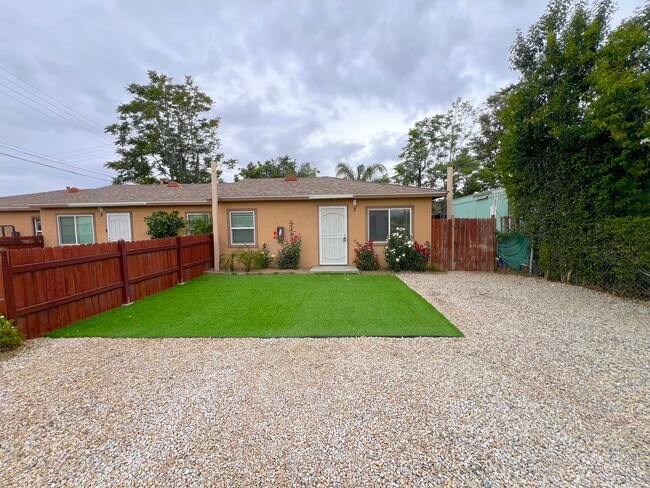 Photo - Wallace-3587 Unit 3