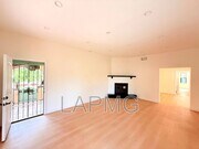 Photo - 6130 Whitsett Ave