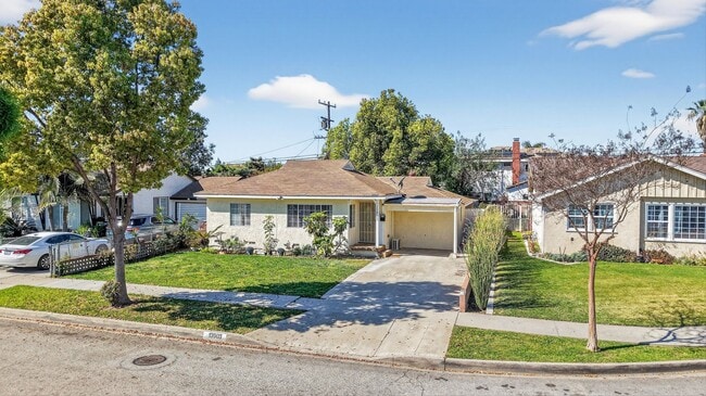 Photo - 3 Bedroom Home for Rent – Prime Norwalk Location